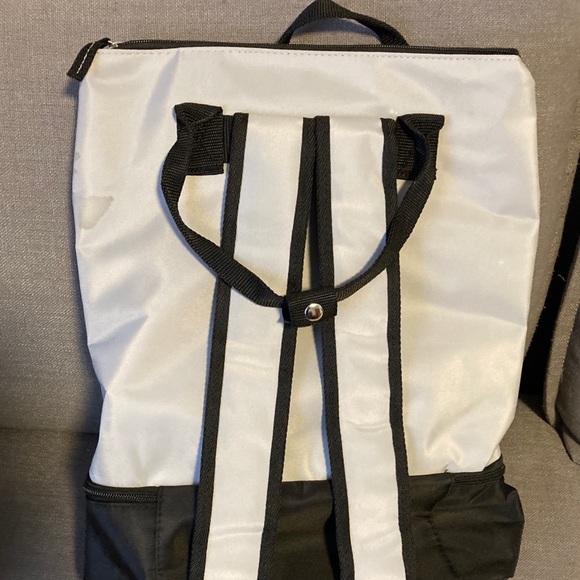 DSW Daypack Backpack - Picture 3 of 10